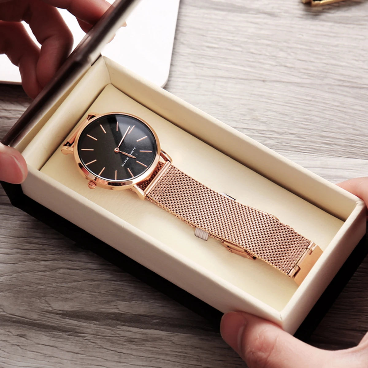 Hannah Martin Montre pour femme collection origine